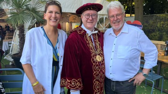 Nina Probst, Öffentlichkeitsarbeit der Dr. Reinhold Hagen Stiftung, Prof. Dr. Dr. h.c. Michael Hoch, Rektor der Universität Bonn und Stefan Hagen